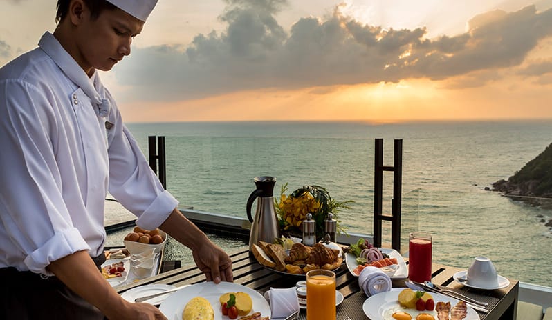 In-Villa Dining 1_3130